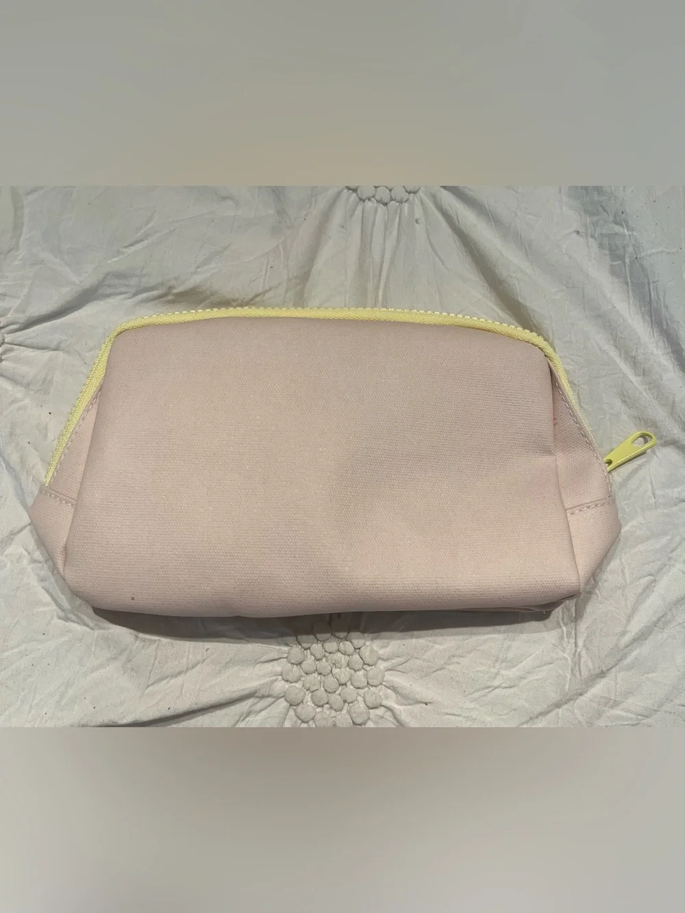 marc jacobs fragrances makeup/travel/toiletries bag
